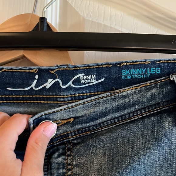 INC Womens Jeans! Size 24W Skinny Leg Slim Tech Fit - Picture 3 of 4
